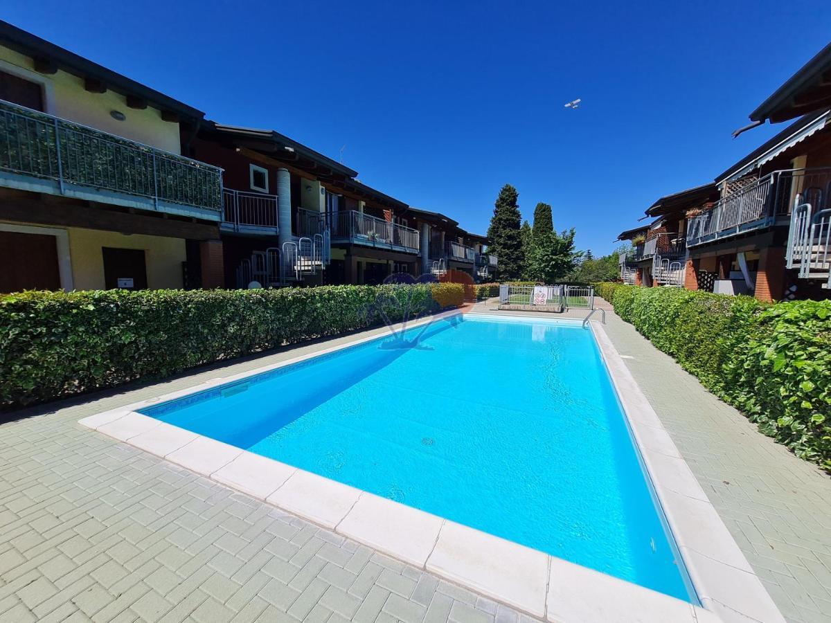 Residenza La Corte Castelnuovo del Garda Exterior photo